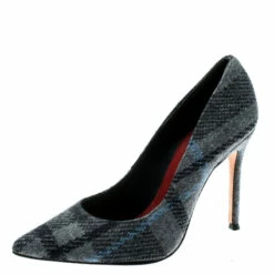 Carolina Herrera Grey Tweed Pointed Toe Pumps Size 38 Women