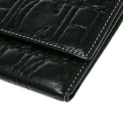 Carolina Herrera Black Monogram Leather Tri Fold Compact Wallet Women 21 Carolina Herrera Black Monogram Leather Tri Fold Compact Wallet Women -Carolina Herrera Shop luxury women carolina herrera used handbags p177429 004