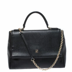 Carolina Herrera Black Leather Minueto Flap Bag Women