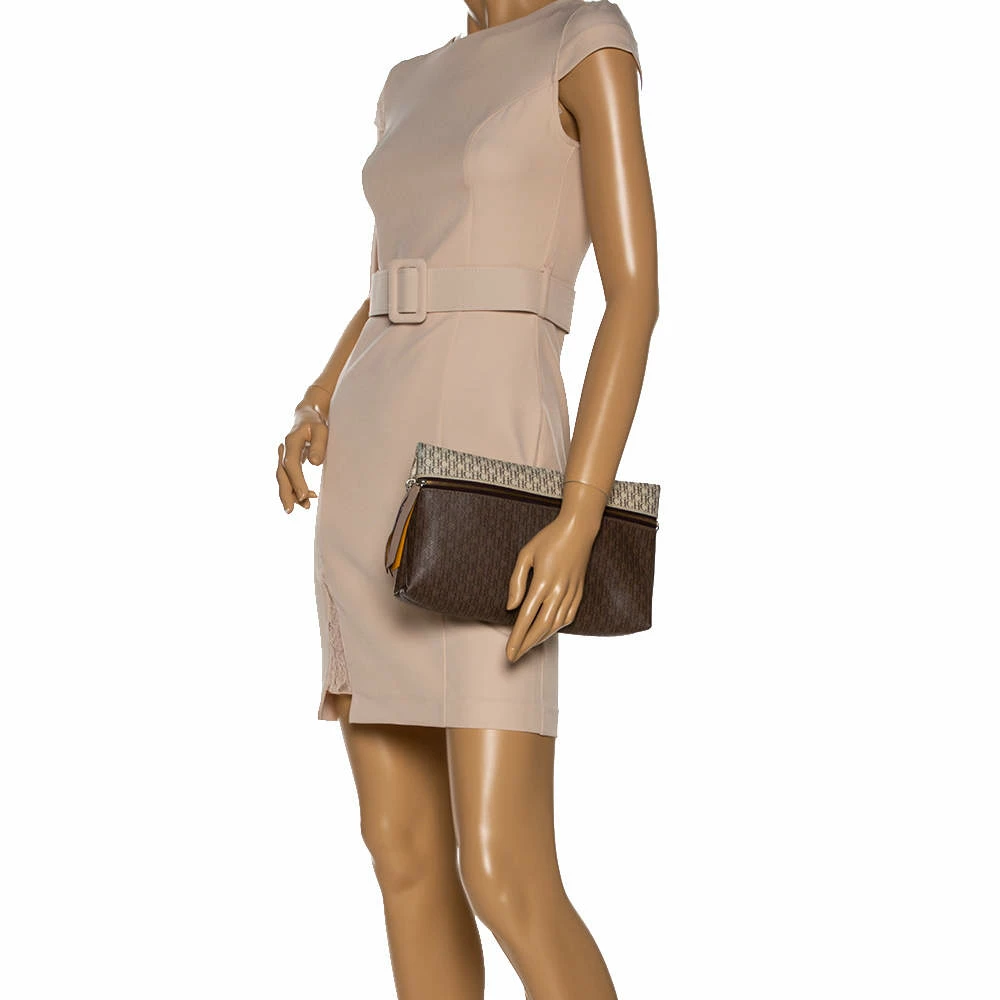 Carolina Herrera Signature Coated Canvas Inro Clutch Women - Brown