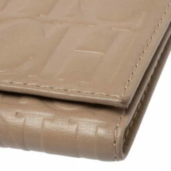 Carolina Herrera Beige Leather Tassel Continental Trifold Wallet Women 21 Carolina Herrera Beige Leather Tassel Continental Trifold Wallet Women -Carolina Herrera Shop luxury women carolina herrera used handbags p351963 008