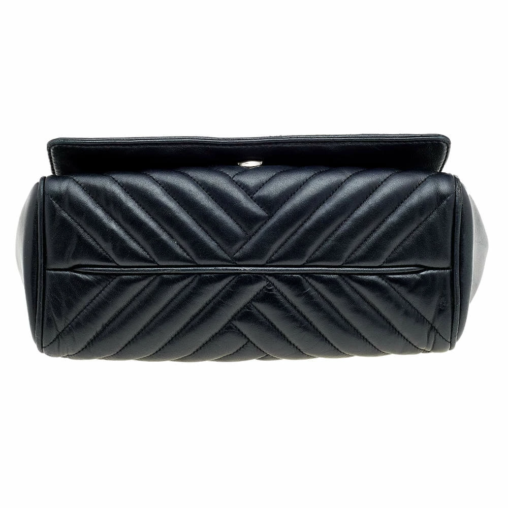 Carolina Herrera Black Quilted Leather Flap Chain Shoulder Bag Women