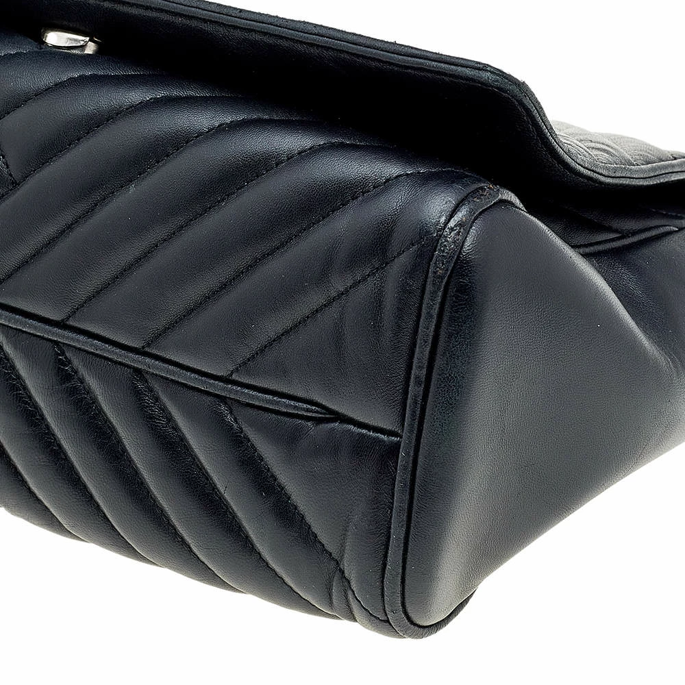 Carolina Herrera Black Quilted Leather Flap Chain Shoulder Bag Women