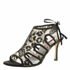 Carolina Herrera Black Lace Sandals Size 38 Women