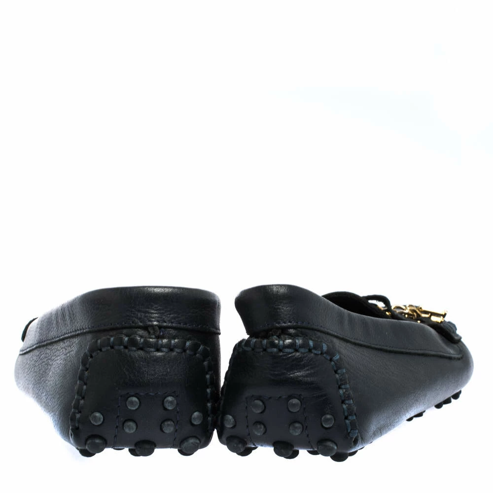 Carolina Herrera Navy Blue Leather Logo Chain Loafers Size 39 Women