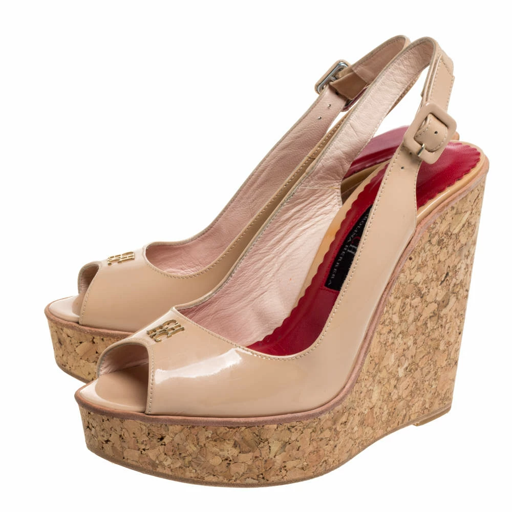 Carolina Herrera Beige Patent Leather Cork Wedge Platform Peep Toe Slingback Sandals Size 38 Women