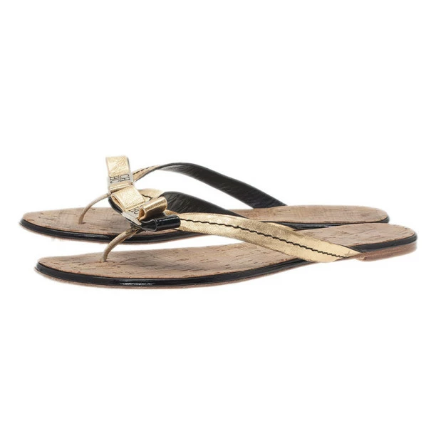Carolina Herrera Gold Leather Thong Sandals Size 40 Women