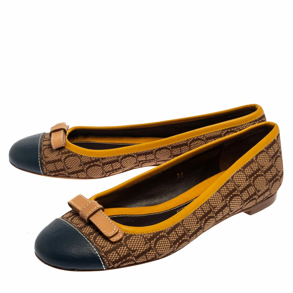 Carolina Herrera Beige/Yellow Monogram Canvas And Leather Cap Toe Bow Ballet Flats Size 37 Women