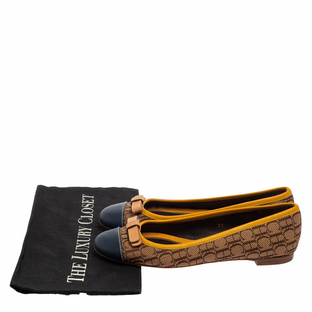 Carolina Herrera Beige/Yellow Monogram Canvas And Leather Cap Toe Bow Ballet Flats Size 37 Women